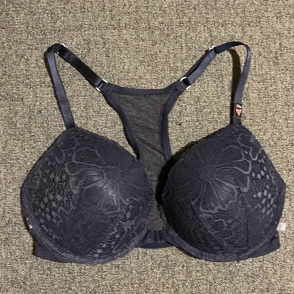 NWT VS Push Up Bra